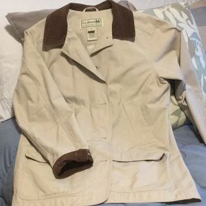 Jacket in excellent condition. Fleece lined.